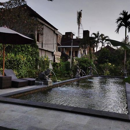 Indraprastha 2 Bungalow Ubud  Exterior photo