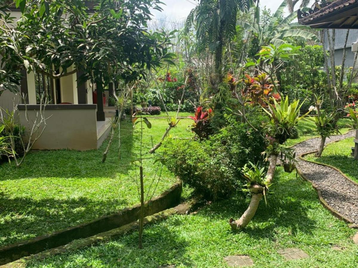 Indraprastha 2 Bungalow Ubud  Exterior photo