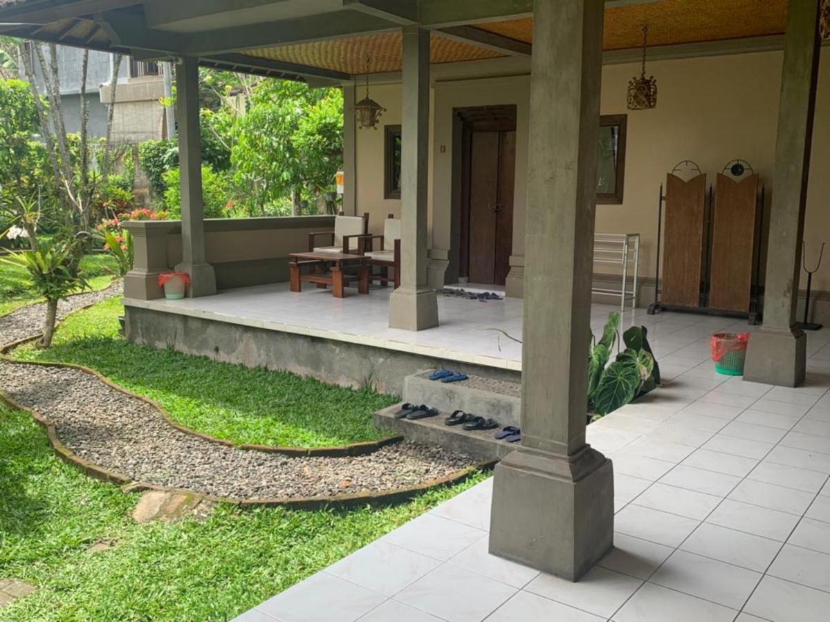 Indraprastha 2 Bungalow Ubud  Exterior photo