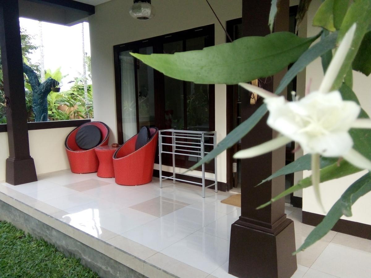 Indraprastha 2 Bungalow Ubud  Exterior photo