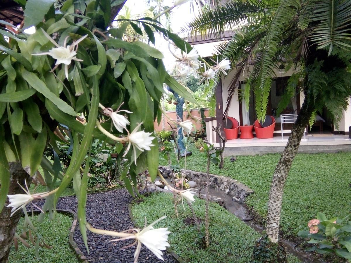 Indraprastha 2 Bungalow Ubud  Exterior photo
